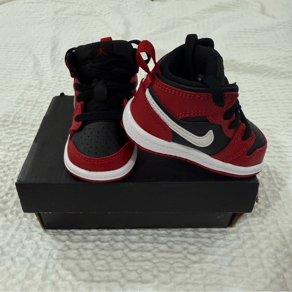 Jordan 1 Mid Toddler Basketball Shoes